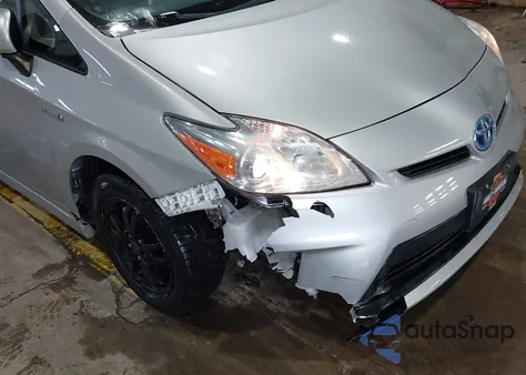 2014 Toyota Prius Three z USA, uszkodzony, nr VIN JTDKN3DU1E1763607